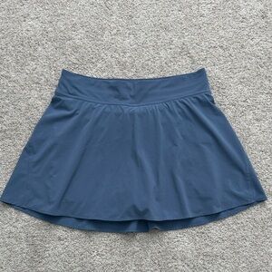 Lululemon lightweight high rise tennis running skirt skort size 6 blue